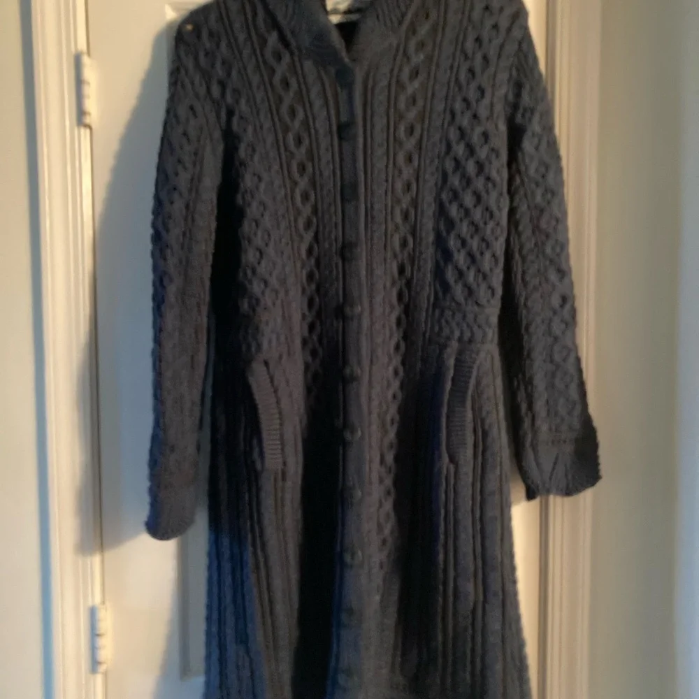 Aran Crafts Wool Sweater Coat Scalloped Bottom - Picture 3 of 12